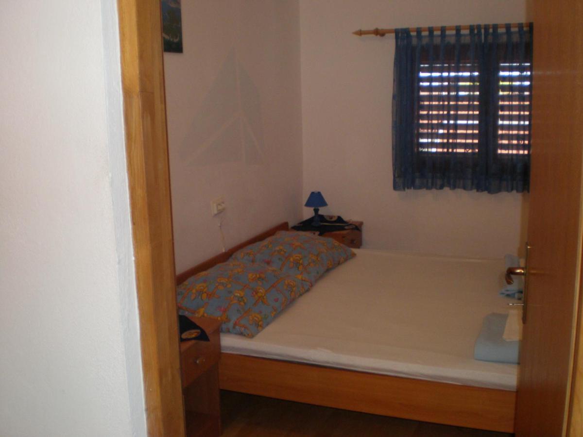 Apartments Pogacic Vir Exterior photo