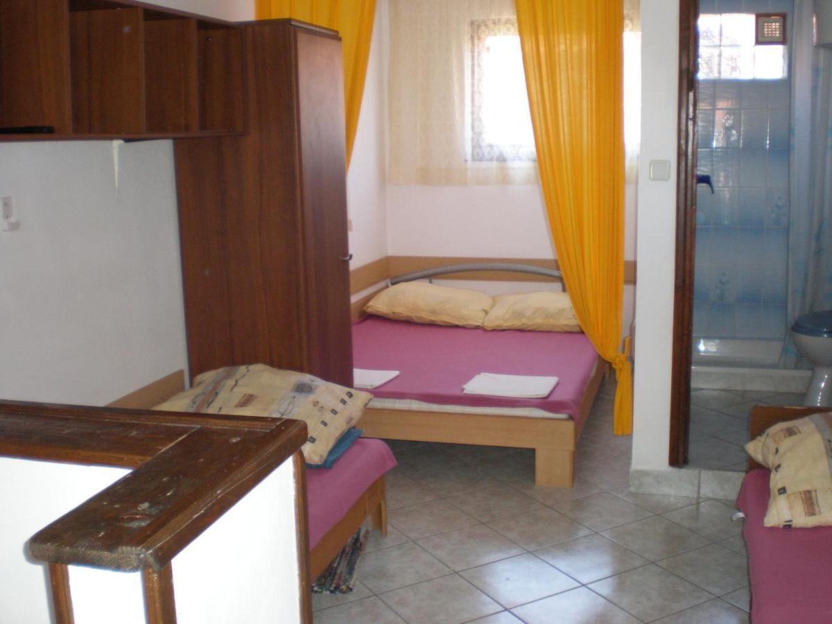 Apartments Pogacic Vir Exterior photo