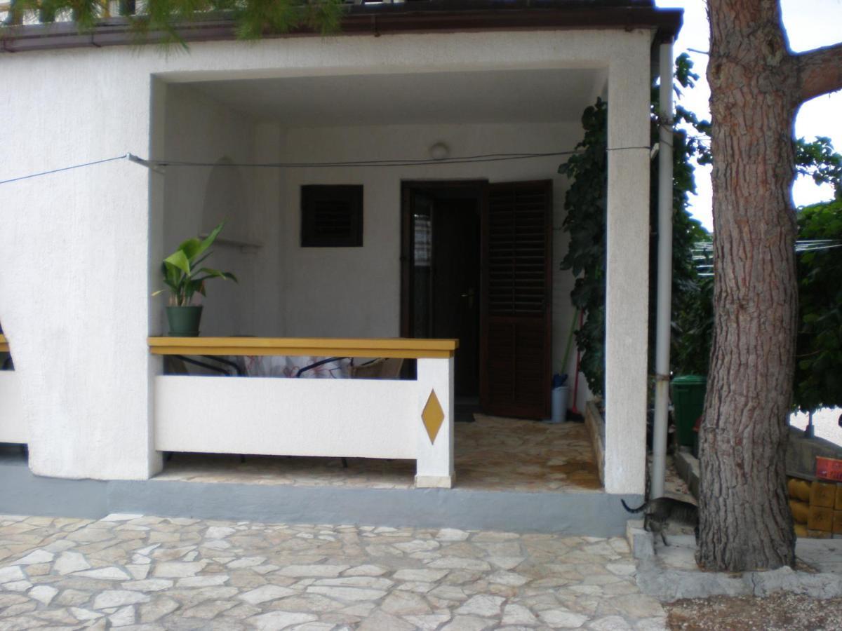 Apartments Pogacic Vir Exterior photo