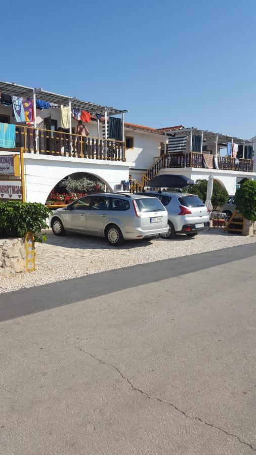 Apartments Pogacic Vir Exterior photo